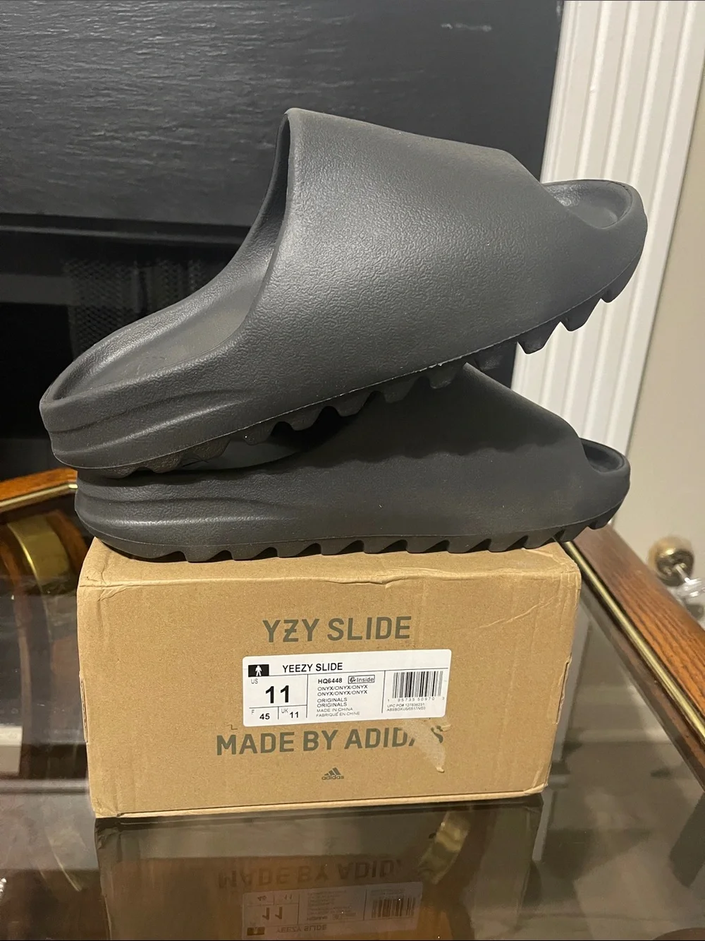 adidas Yeezy Slide in Slate Black